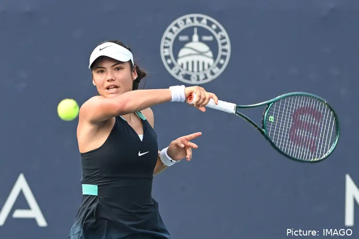 Emma Raducanu en el 2024 DC Open.