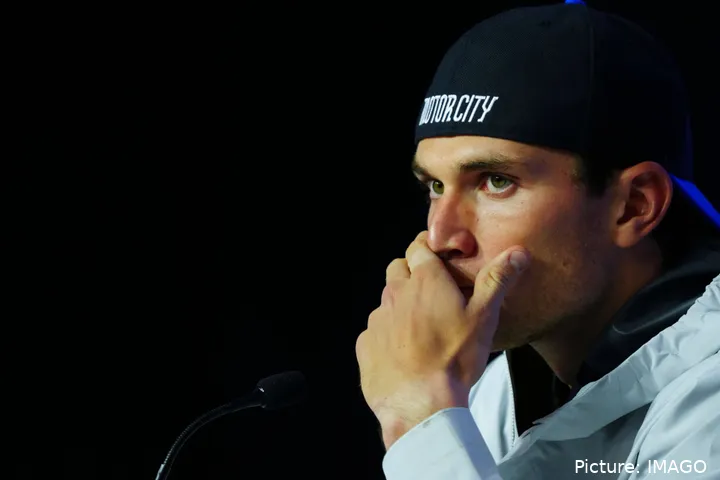 Al final se batió un récord: las primeras rondas en Manchester se vendían a 10 libras en los sitios de venta de entradas, 55 libras menos que su valor nominal.