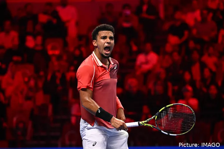 Arthur Fils compitiendo en las Next Gen Finals 2024