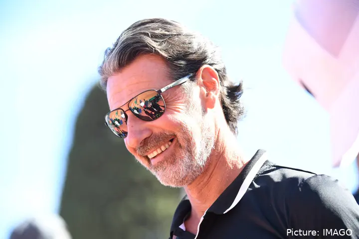 Patrick Mouratoglou smiling.