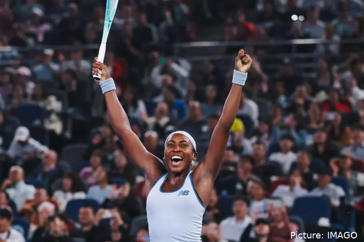Coco Gauff celebrating winning the Wuhan Open title