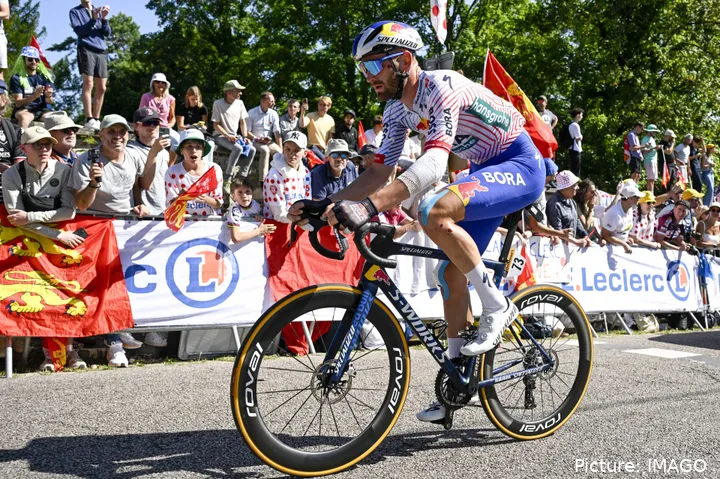 Jordi Meeus, winnaar van Binche - Chimay - Binche 2025