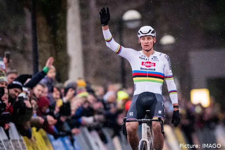 Van der Poel is meervoudig wereldkampioen veldrijden. Zou hij ook Olympisch kampioen kunnen worden? @Imago