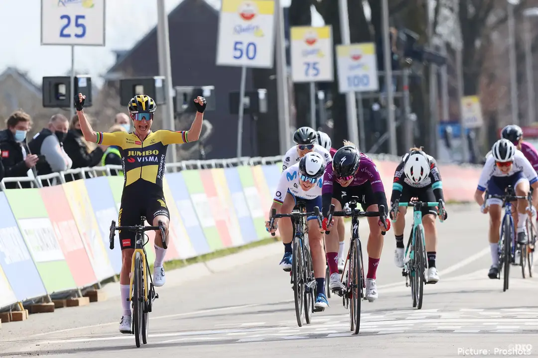 Marianne Vos se ha llevado la victoria en la 1ª etapa del Tour de Francia Femenino 2025