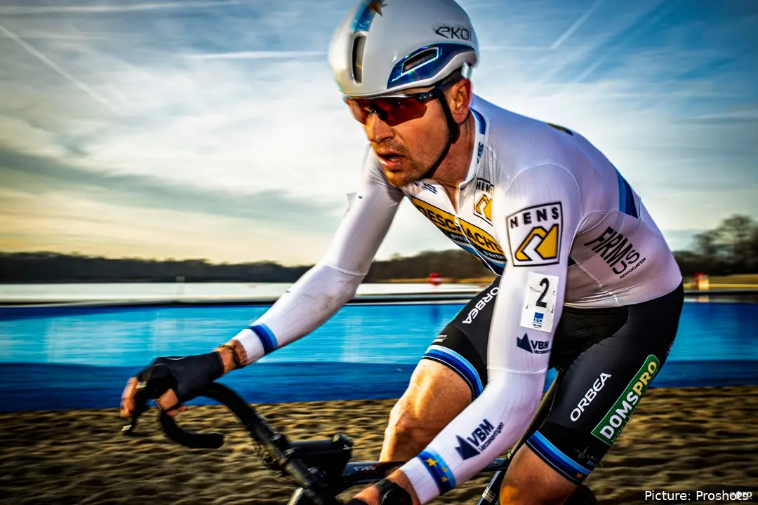 Cyclocross-Europameister Toon Aerts fährt in der Saison 2025–2026 im Sand