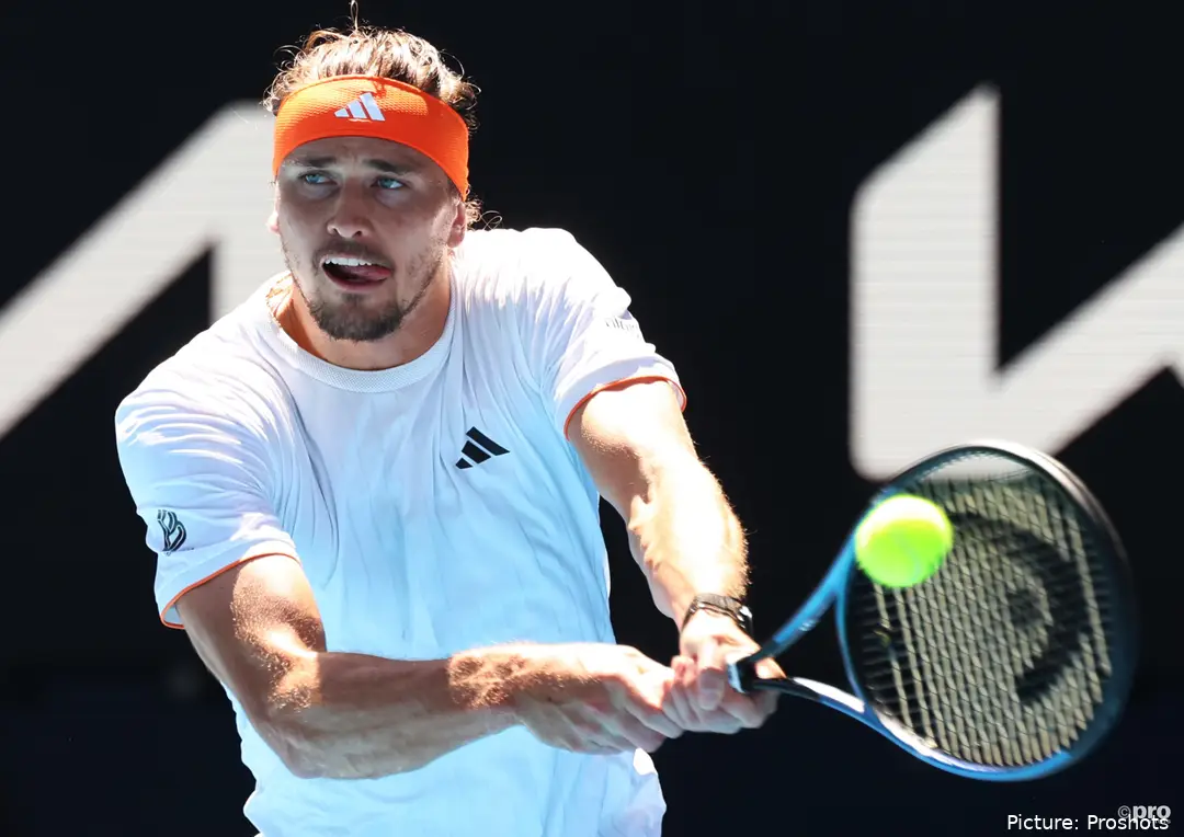 Alexander Zverev hits ball.