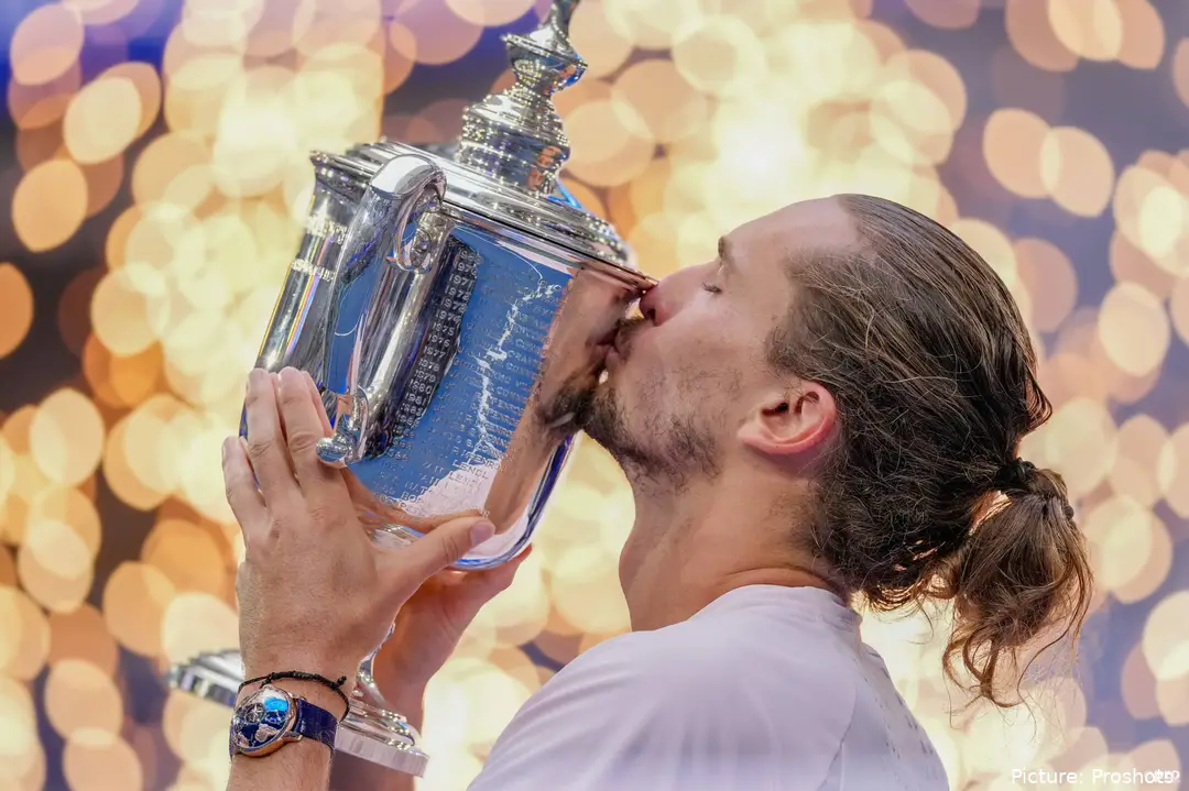 alexander-zverev-us-open-trophy