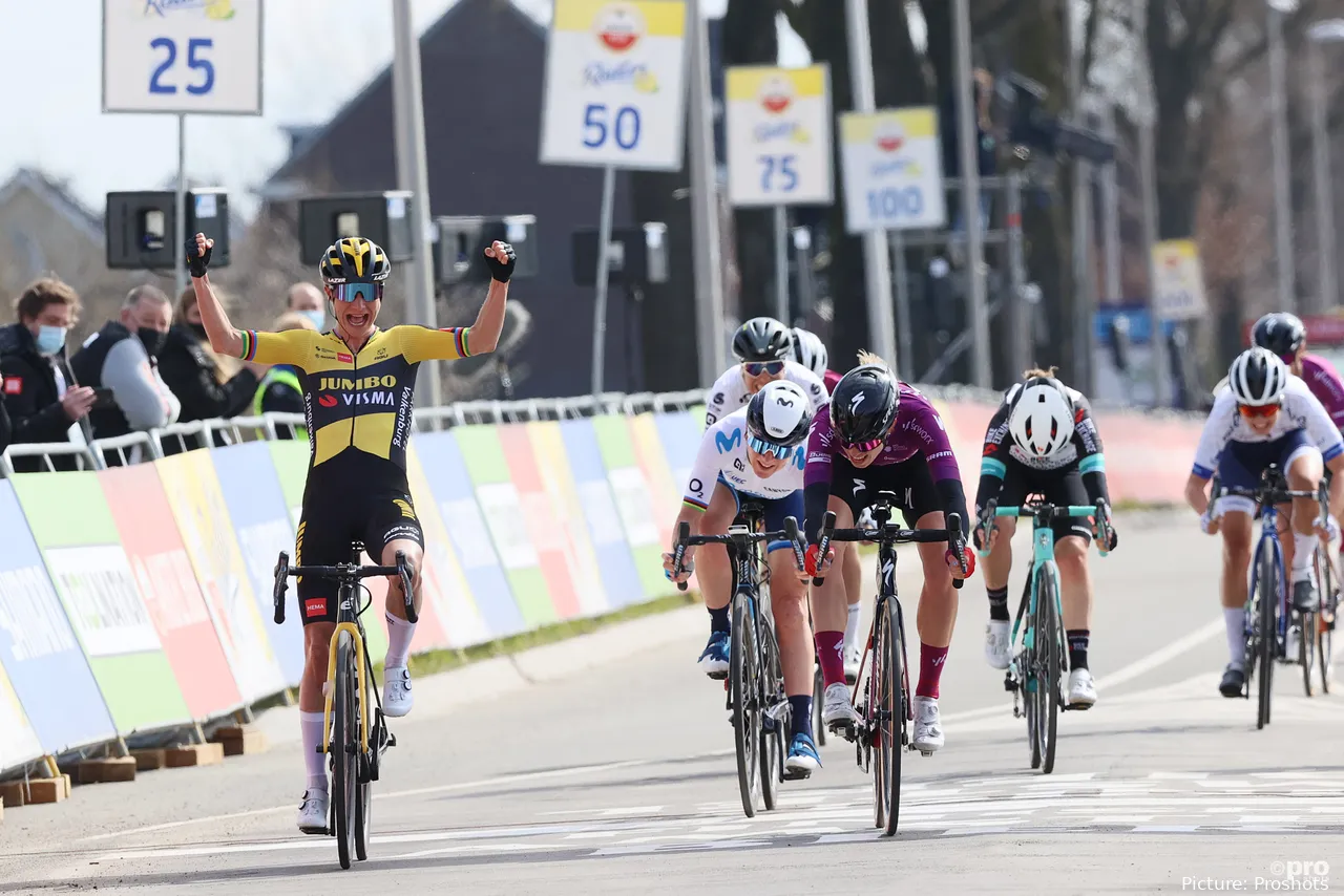 Marianne Vos se ha llevado la victoria en la 1ª etapa del Tour de Francia Femenino 2025
