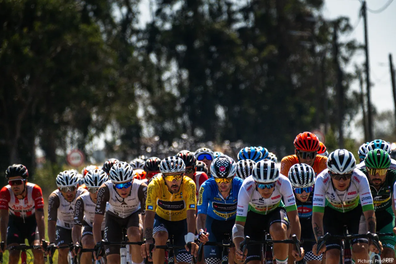 You can still see plenty of problems in the Portuguese peloton. @Proshots