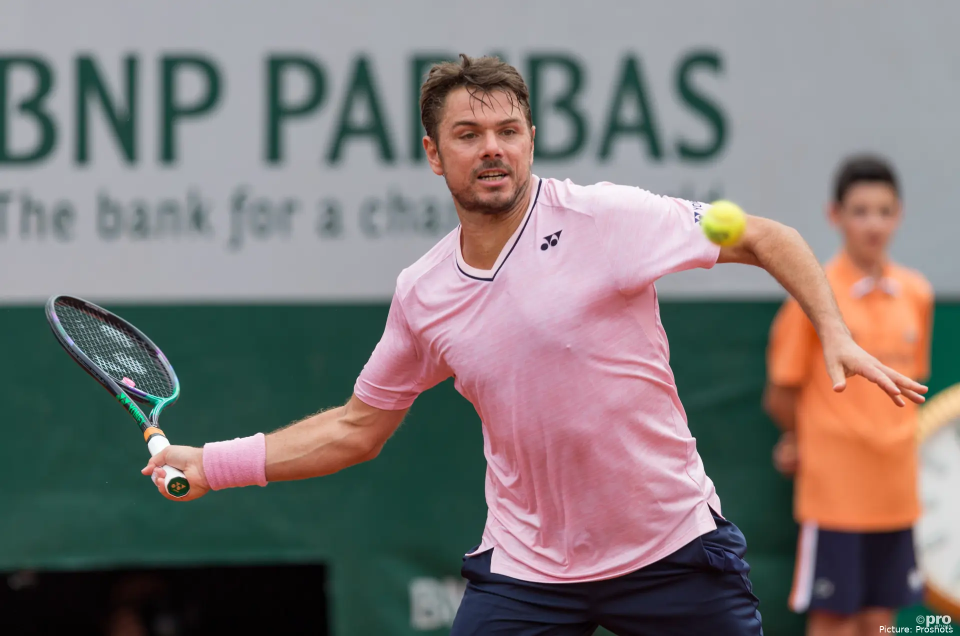 Stan Wawrinka lining up a forehand
