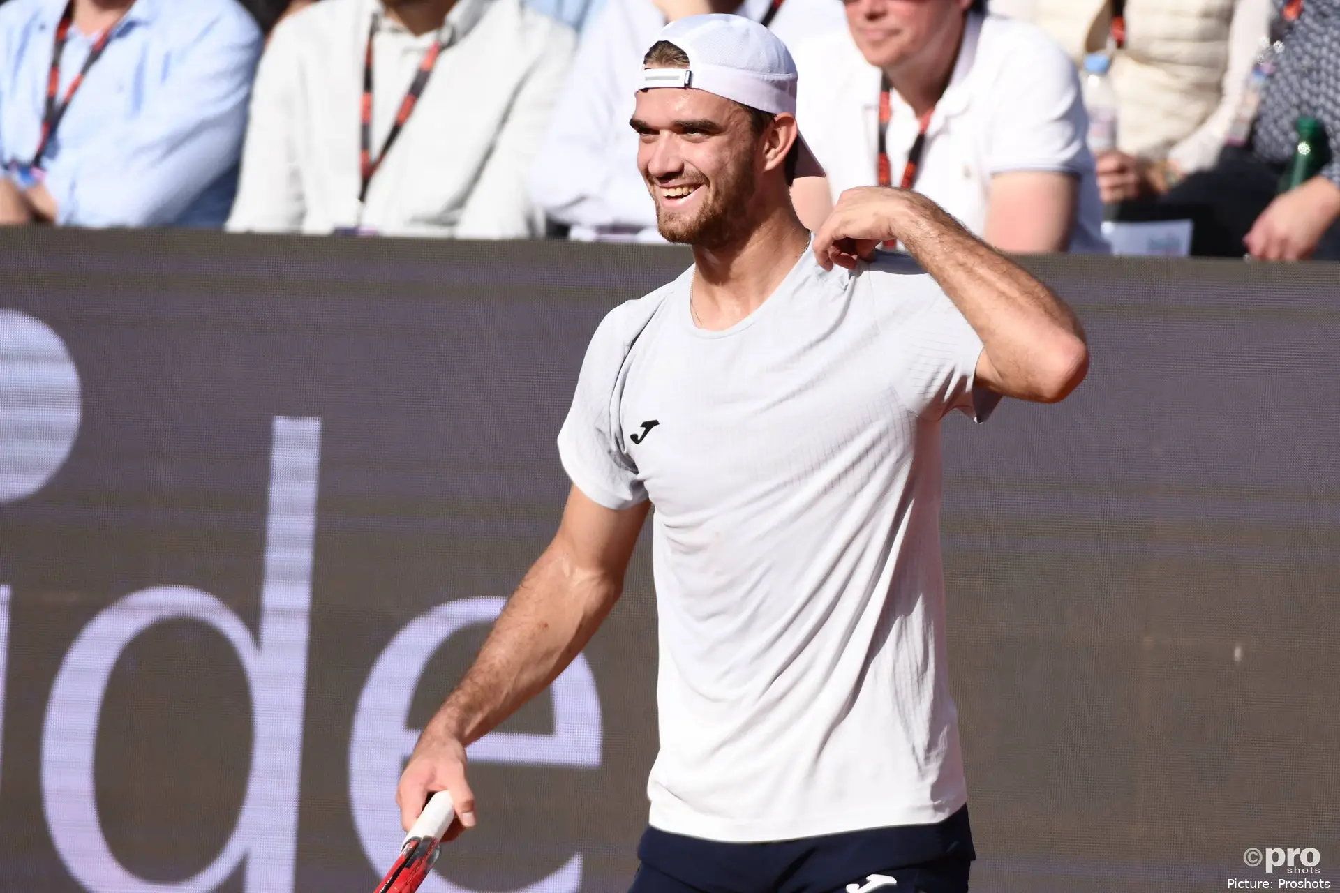 Thomas-Machac-during-final
