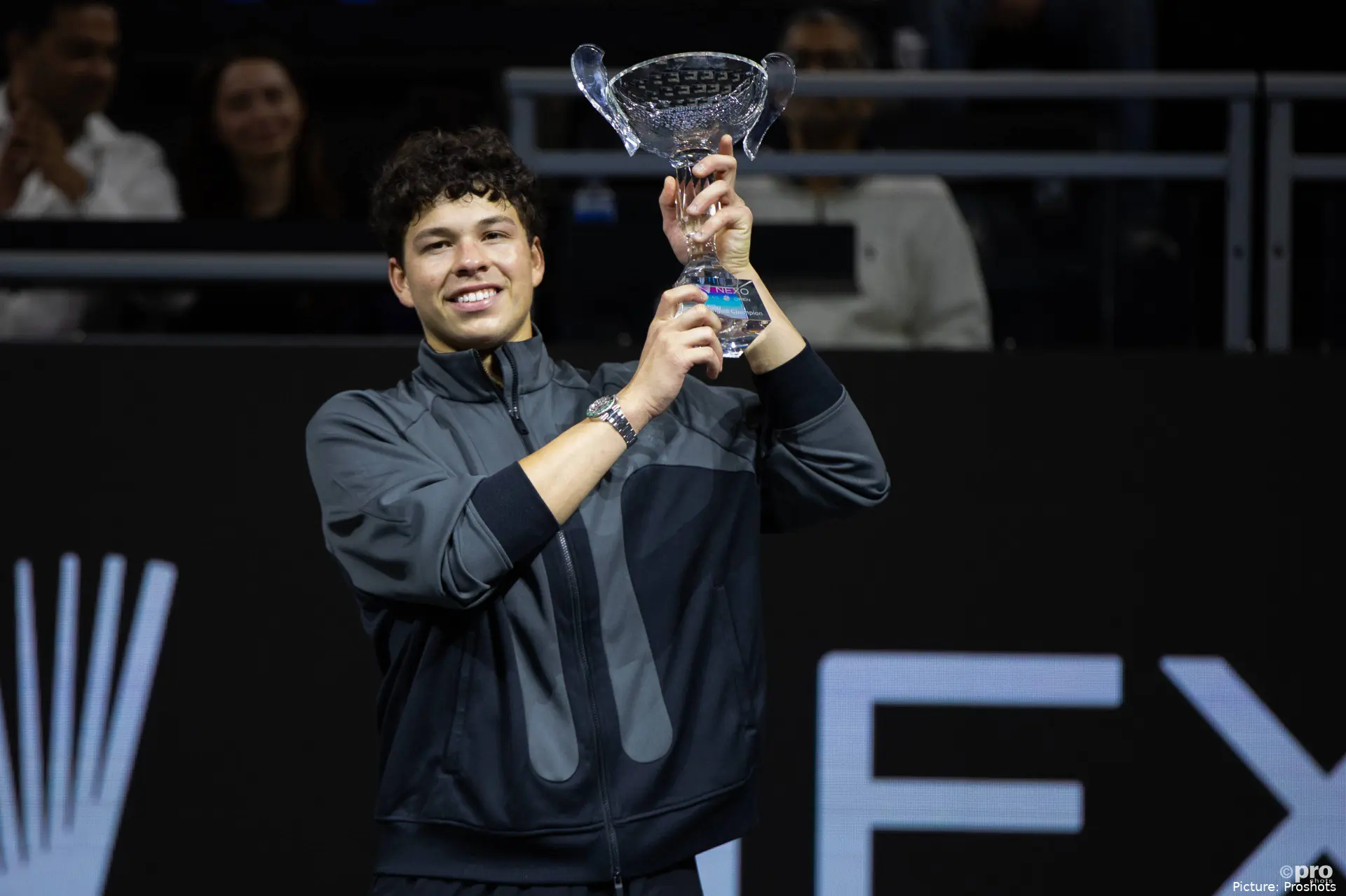 ben-shelton-dallas-open-trophy