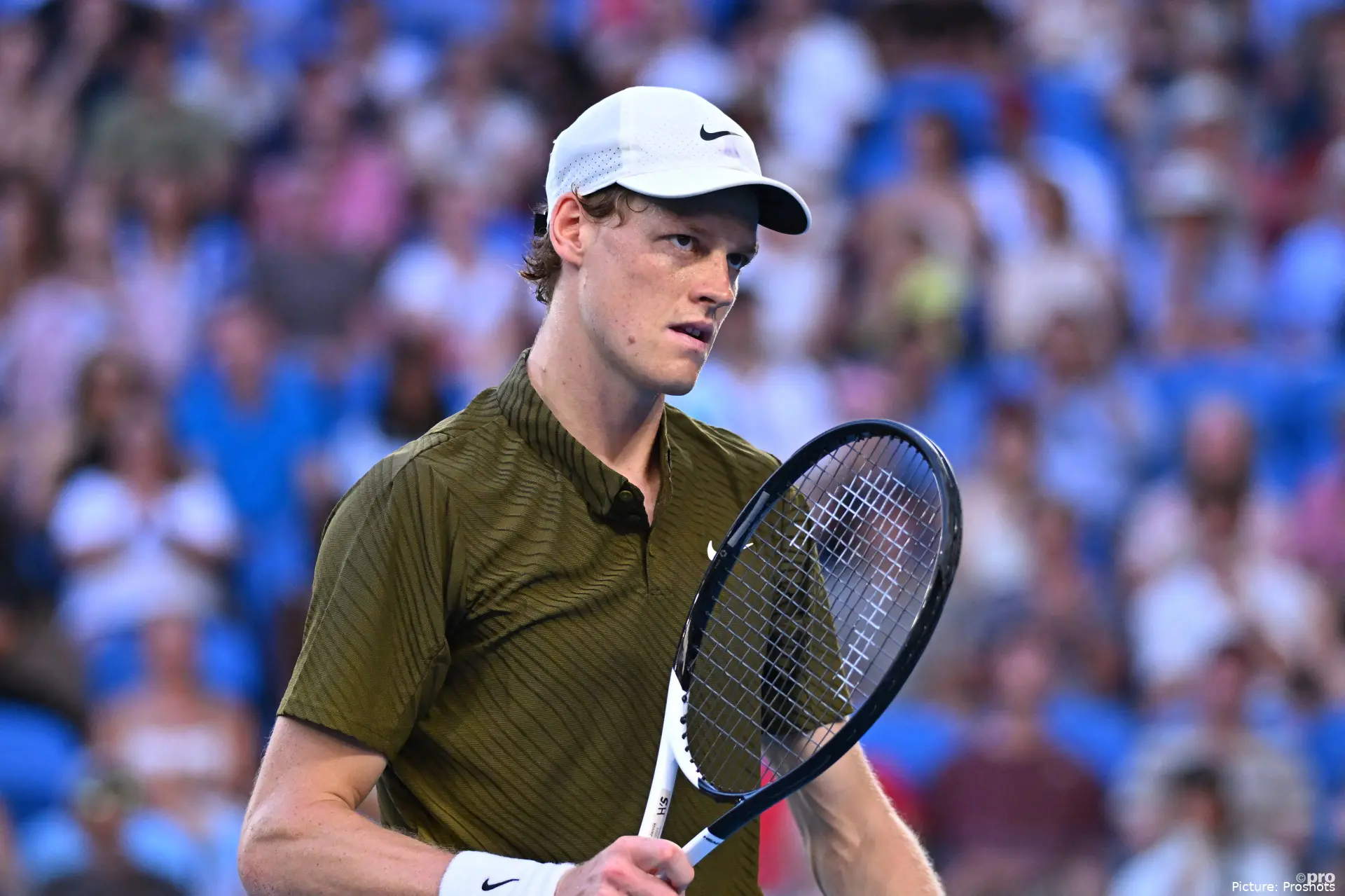 Jannik Sinner alcanza los cuartos de final del Abierto de Australia