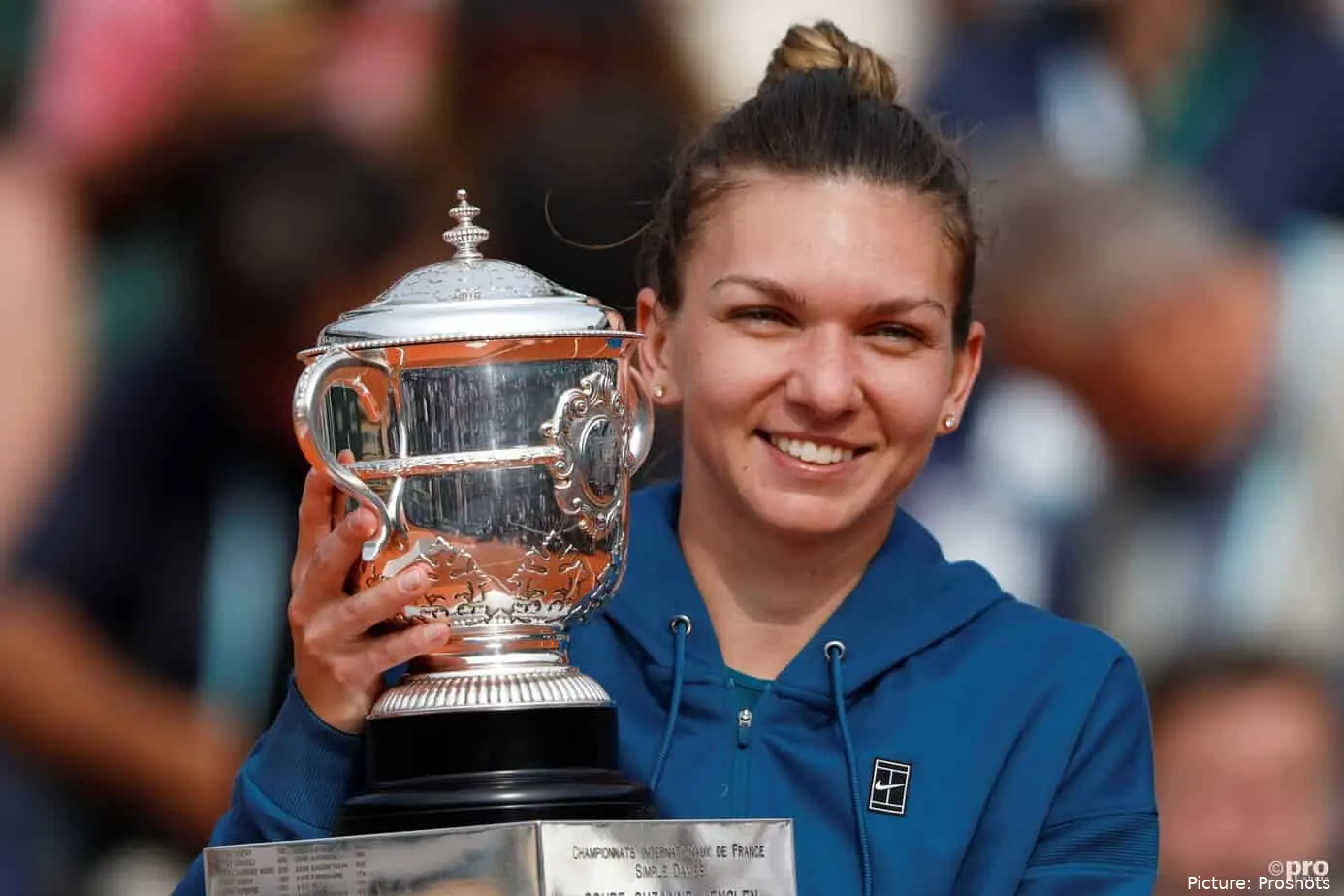 Halep won Roland Garros junior in 2008 and women's singles in 2018