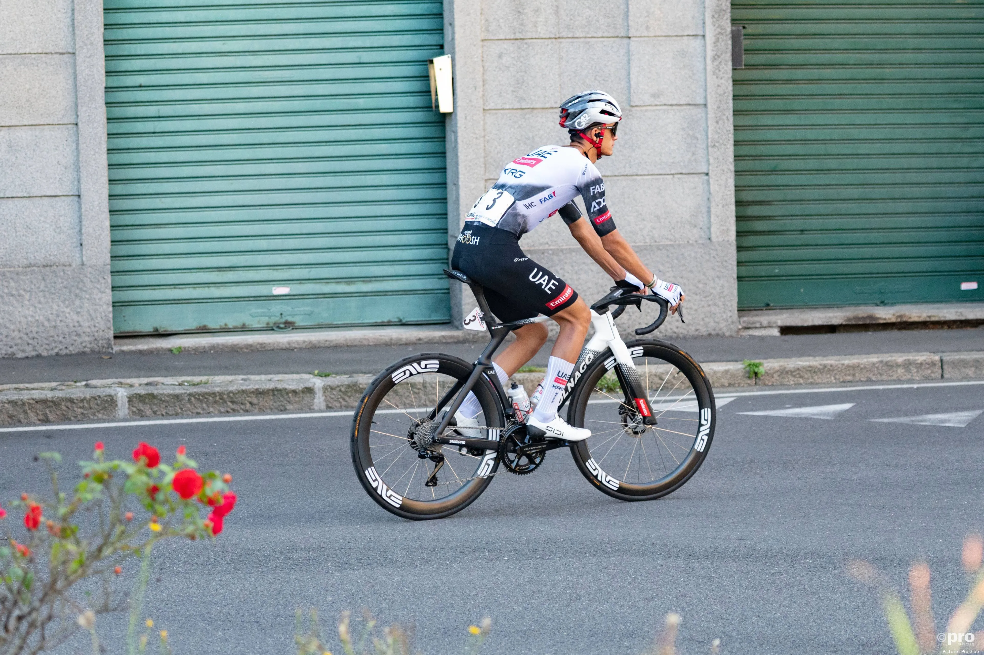 Isaac del Toro, vencedor de múltiples clásicas italianas para UAE