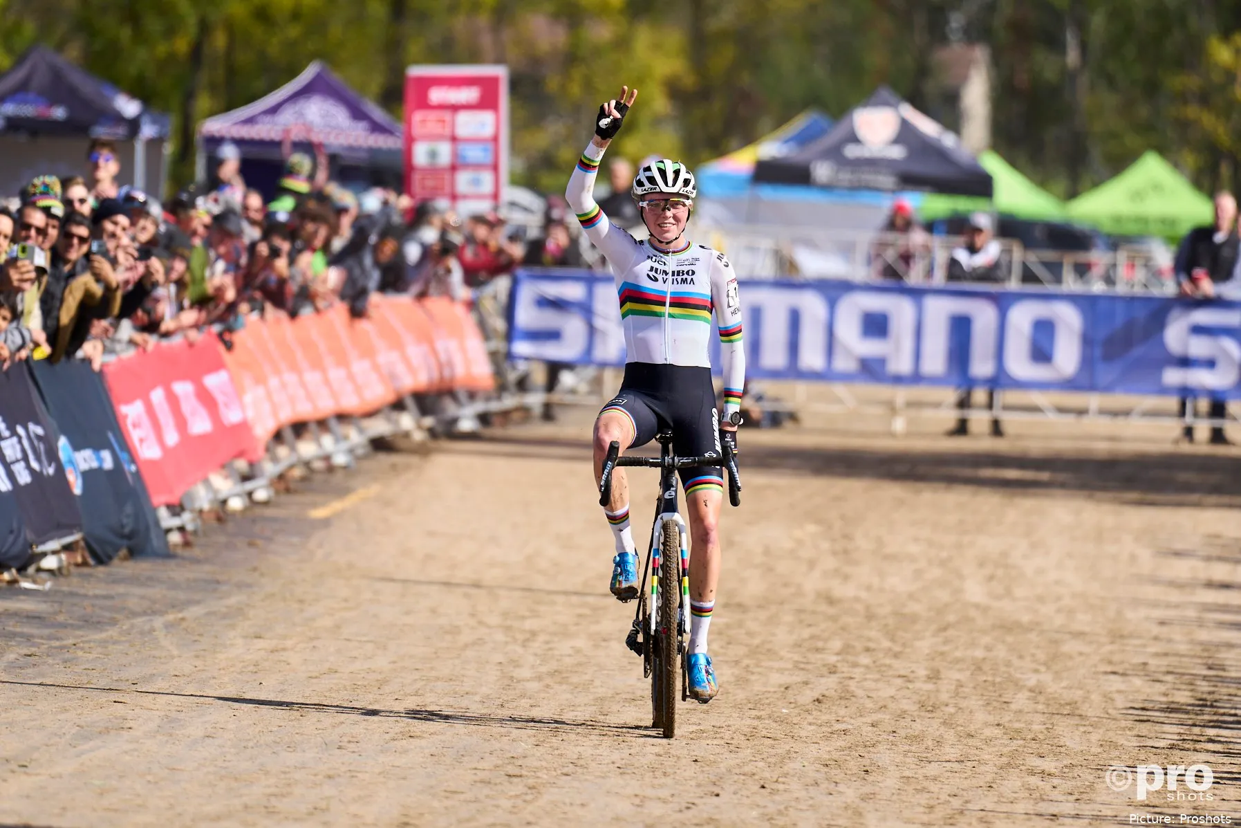 copyright proshots 22761262