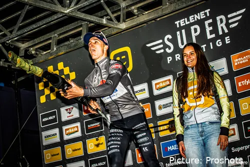 Niels Vandeputte, en el podio del Superprestige