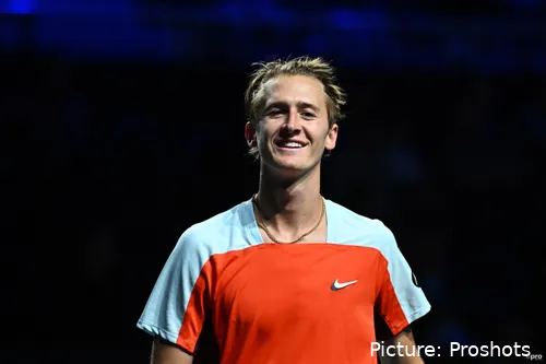 copyright proshots 18477324