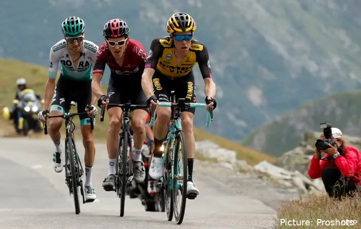 Kruijswijk bei der Tour de France 2019 mit Geraint Thomas und Emmanuel Buchmann am Hinterrad