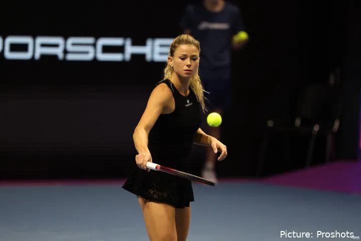 Camila Giorgi en el Trofeo Femenino de San Petersburgo, 2022.