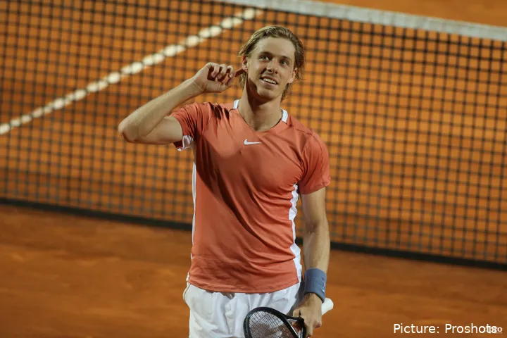 copyright proshots 16560071