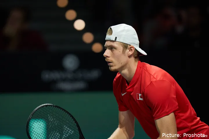 Denis Shapovalov en la Copa Davis.
