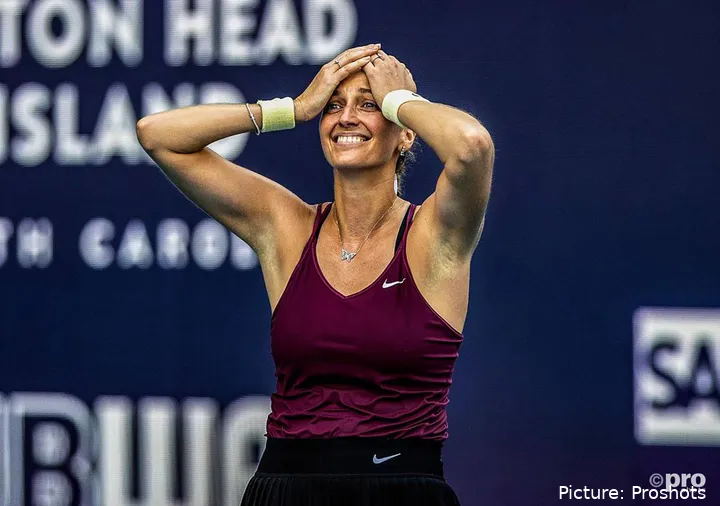 Petra Kvitova celebra su título en el Miami Open tras vencer a Rybakina en la final
