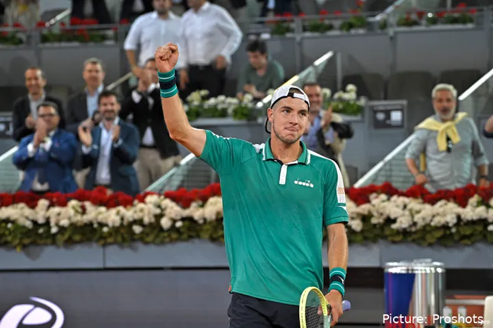 copyright proshots 20802264