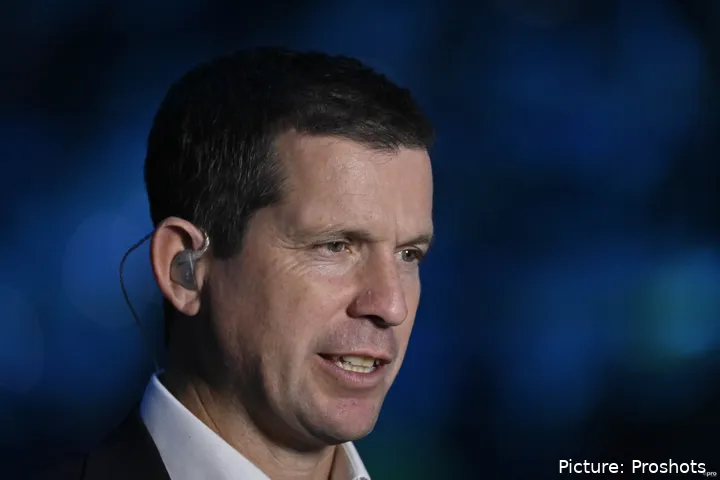 Tim Henman als Experte bei großem Tennisturnier