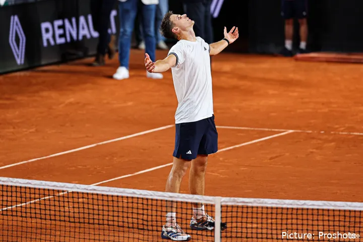 jakub-mensik-roland-garros-2026