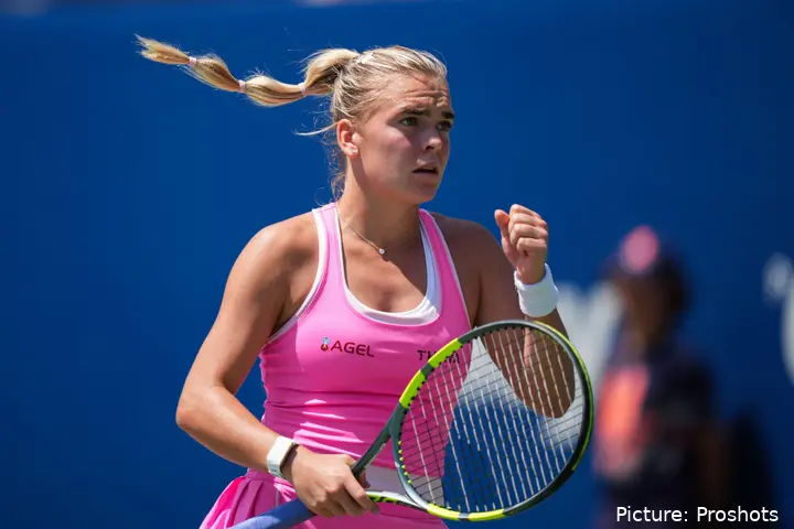 Sara Bejlek raises her fist at 2026 Cincinnati Open.