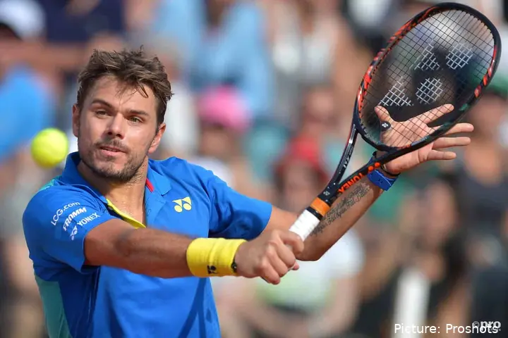 Stan Wawrinka hits a backhand.