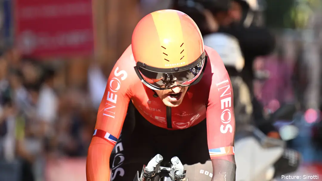 Geraint Thomas, en una crono del Giro de Italia 2024.