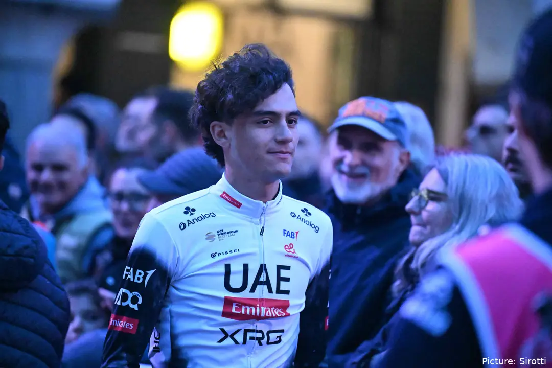 Otra bestialidad de carrera de Isaac del Toro.&nbsp;