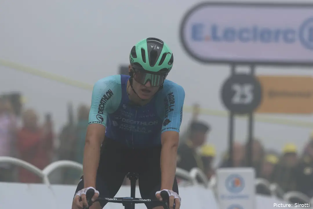 Felix Gall fue 4º en la etapa 14 del Tour de Francia 2025 y es ahora 7º en la clasificación general