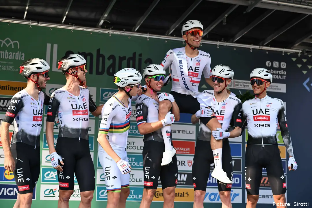 UAE, en el homenaje a la carrera de Rafal Majka