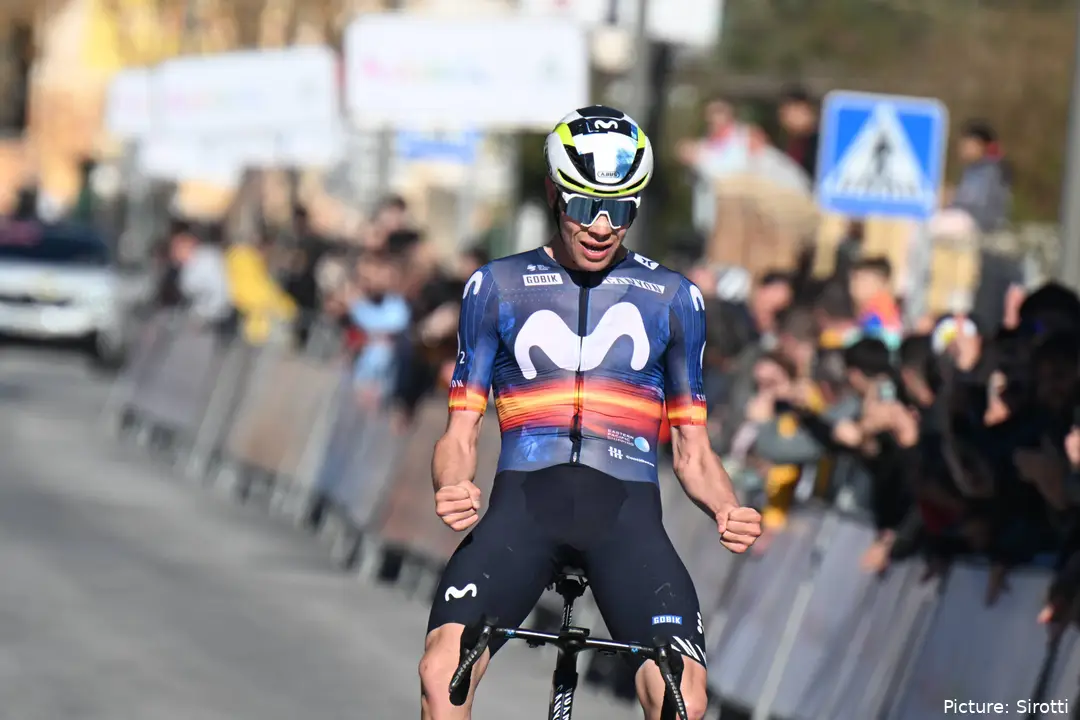 Iván Romeo, con el maillot de campeón de España de Movistar