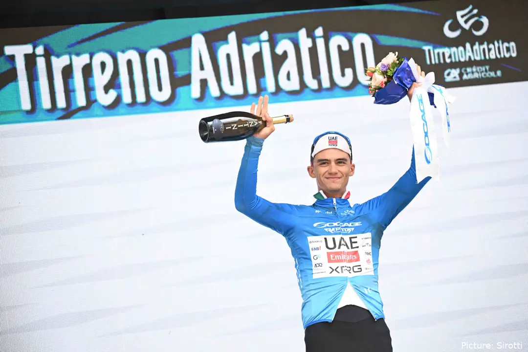 Isaac del Toro, líder de la Tirreno Adriático 2026.