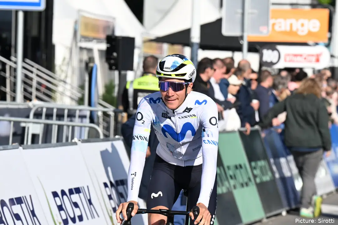 Cian Uijtdebroeks, estrella de Movistar Team
