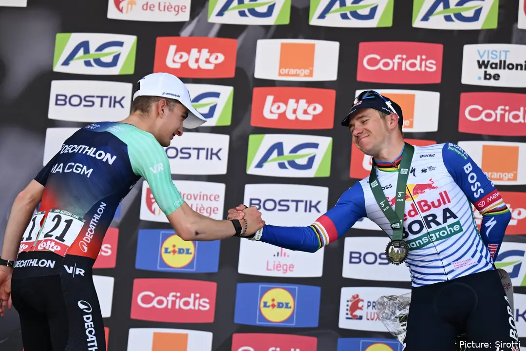 Paul Seixas y Remco Evenepoel en la Liège-Bastogne-Liège 2026