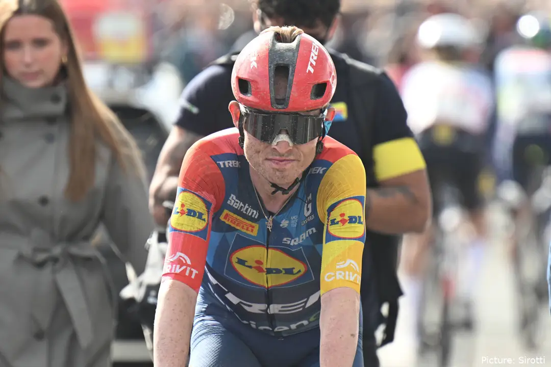 Mattias Skjelmose rozó la victoria en la Amstel Gold Race 2026.