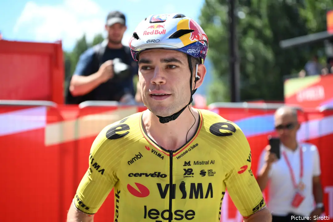 Wout van Aert antes de la etapa 4 de la Vuelta a España 2026