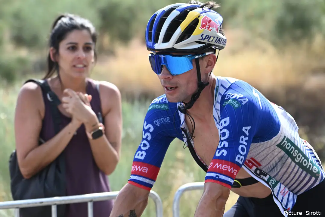 primoz-roglic-vuelta-1290248512