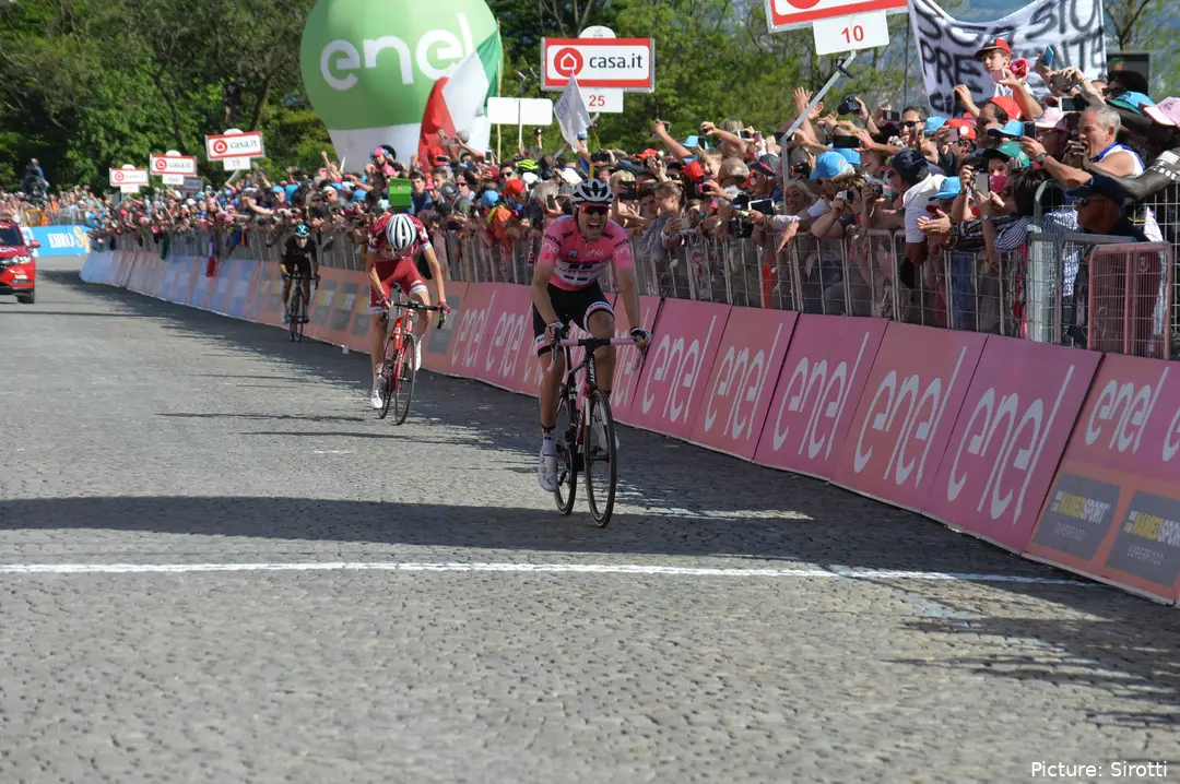 Tom Dumoulin won the 2017 Giro d'Italia for the Team Sunweb
