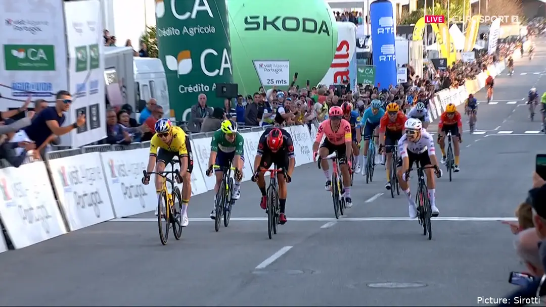 Wout van Aert em fevereiro na Volta ao Algarve