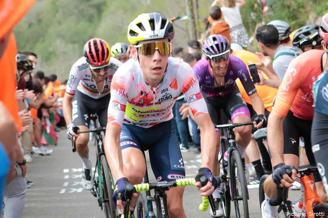 Louis Meintjes vai a França à procura de etapas