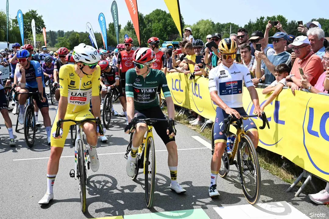 Pogacar perdeu para Evenepoel em 7 dos 8 contrarrelógios que disputaram ambos