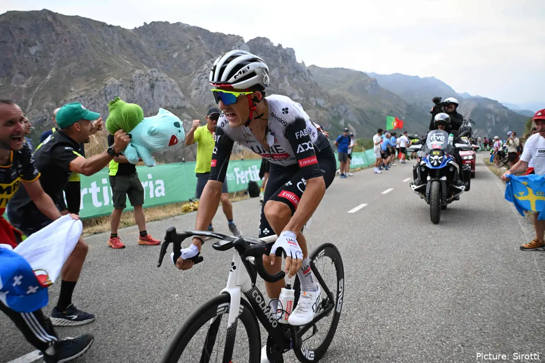 Marc Soler, in full flight with UAE Team Emirates XRG