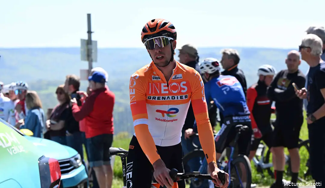 Axel Laurance durante o reconhecimento da Liège-Bastogne-Liège 2026