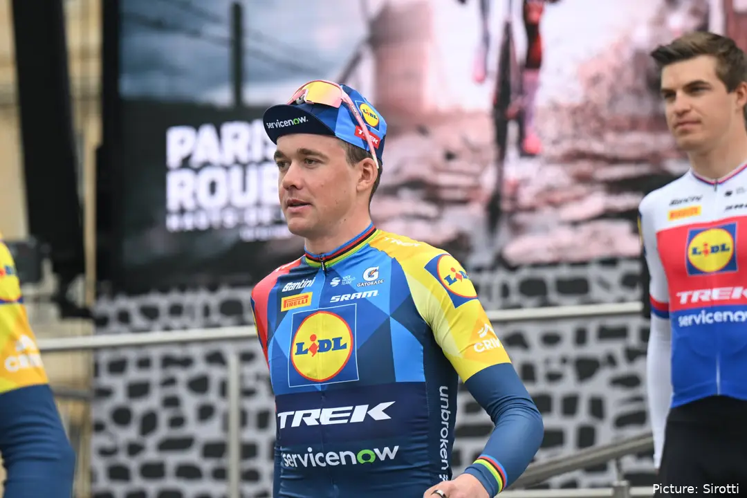 Mads Pedersen antes da Paris-Roubaix 2026